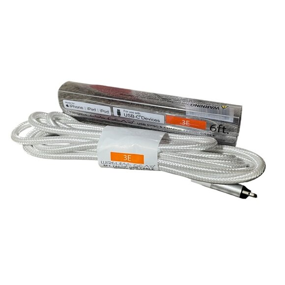 USB-2.0 Type C to Lightning Cable 6' white fabric for iPhone Apple iPad laptop - Picture 1 of 7